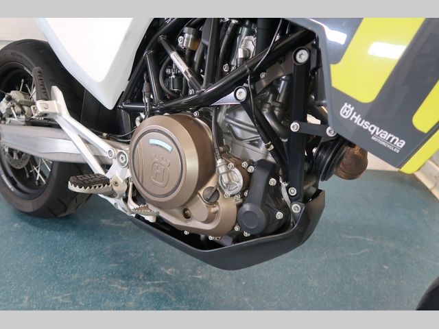 husqvarna - 701-supermoto