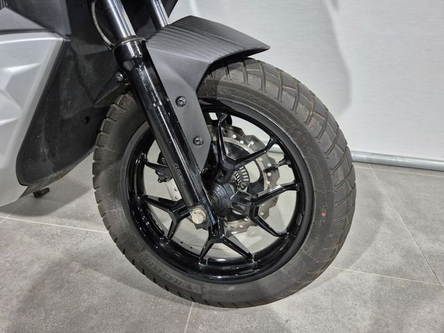 aprilia - sr-gt-200