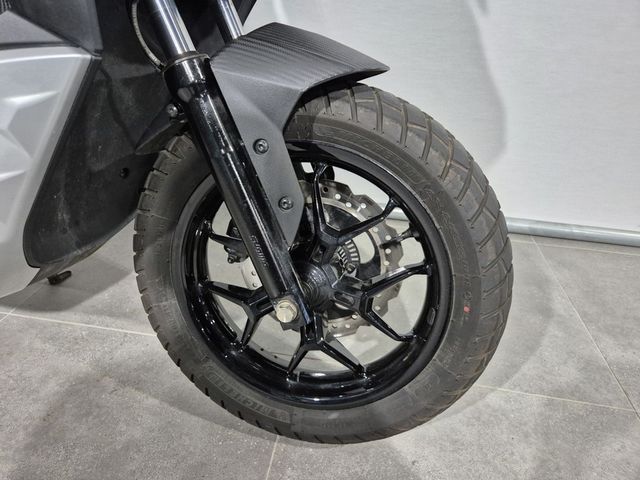aprilia - sr-gt-200
