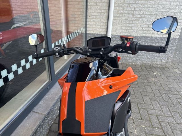 ktm - 790-duke