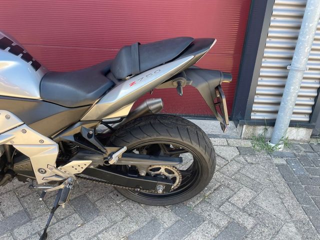 kawasaki - z-750
