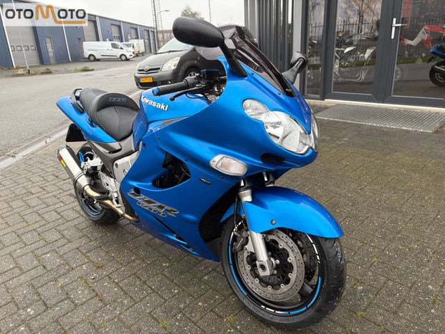 kawasaki - zzr-1200