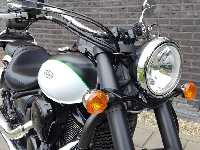 kawasaki - vn-900-classic
