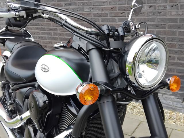 kawasaki - vn-900-classic
