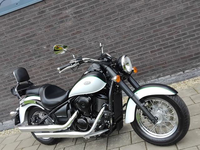 kawasaki - vn-900-classic