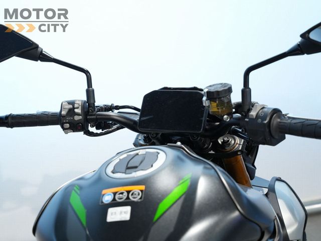 kawasaki - z900