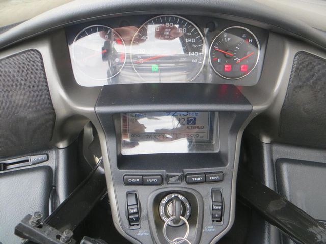 honda - gl-1800-goldwing-c-abs