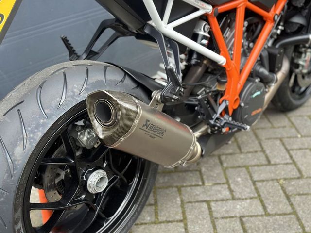 ktm - 1290-super-duke-r