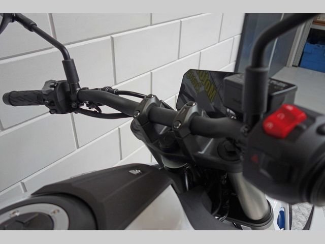 suzuki - gsx-8s