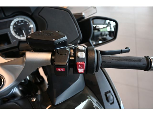 bmw - r-1250-rt