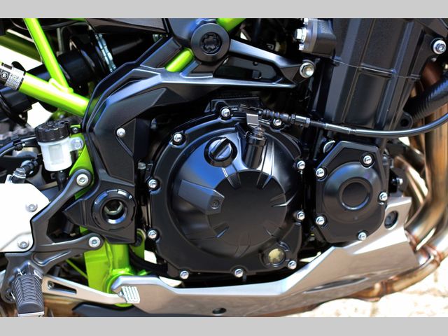kawasaki - z900