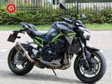 KAWASAKI Z900