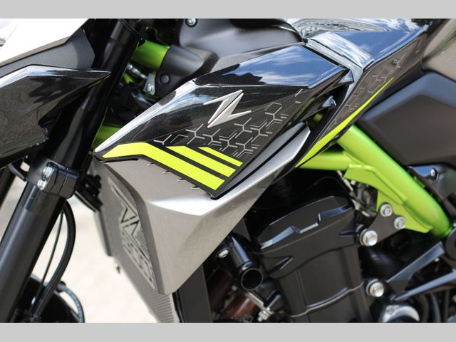 kawasaki - z900