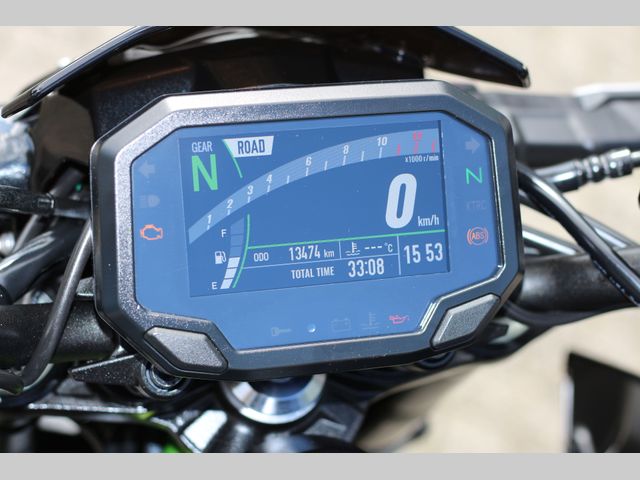 kawasaki - z900