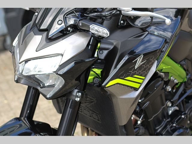 kawasaki - z900