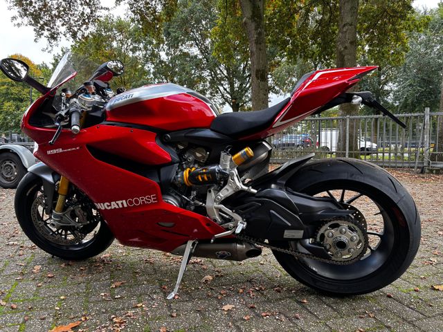 ducati - 1199-panigale-r