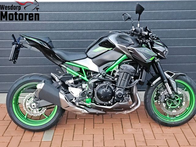 kawasaki - z900