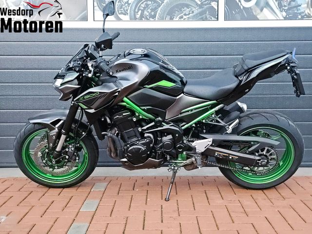kawasaki - z900