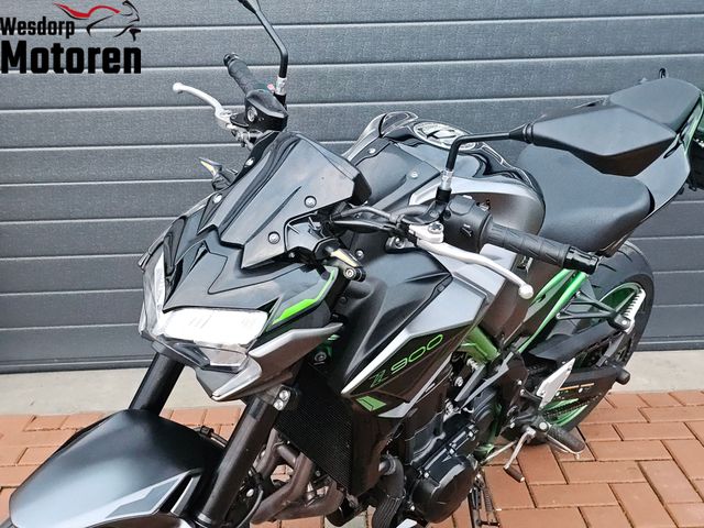 kawasaki - z900