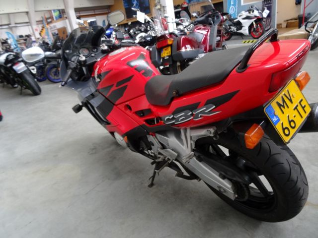 honda - cbr-600-f