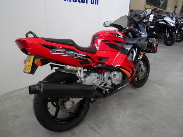 honda - cbr-600-f
