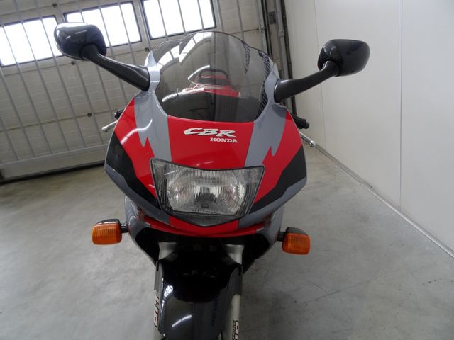 honda - cbr-600-f
