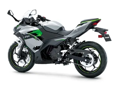 KAWASAKI NINJA e-1 – foto 4