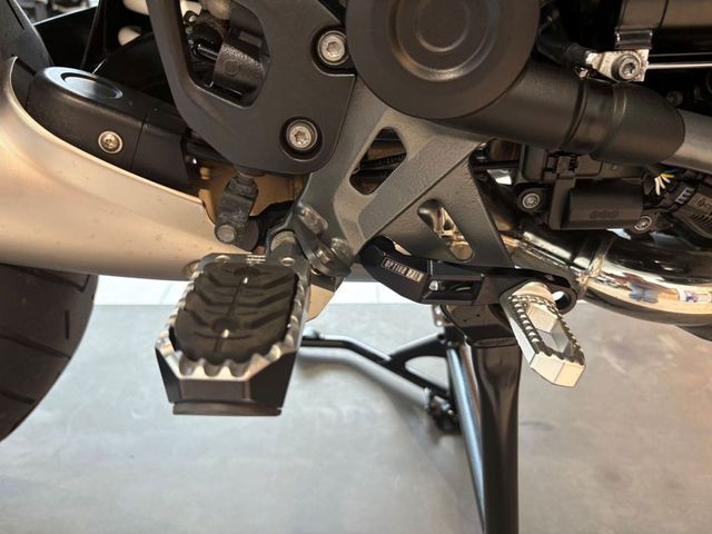 bmw - r-1250-gs