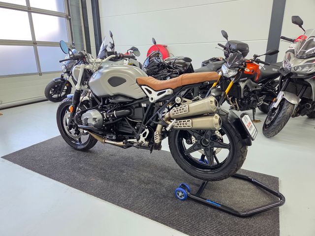 bmw - r-nine-t-scrambler