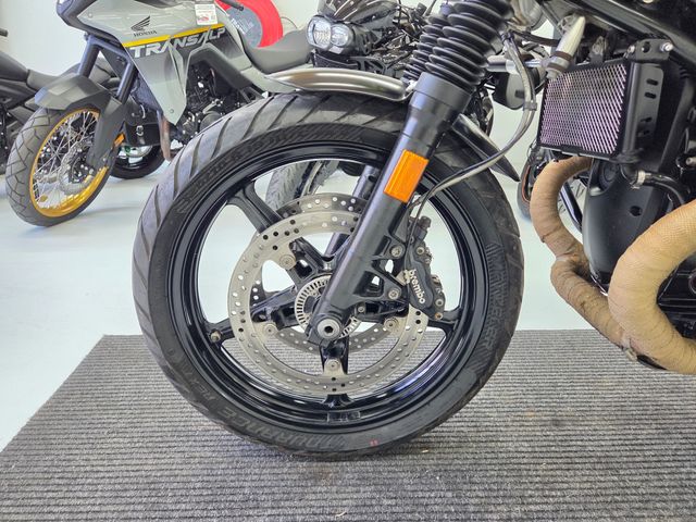 bmw - r-nine-t-scrambler