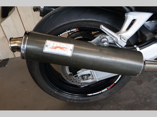 honda - cbr-1100--xx-super-blackbird