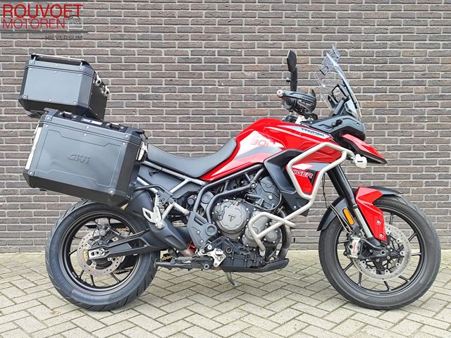 triumph - tiger-900-gt-pro