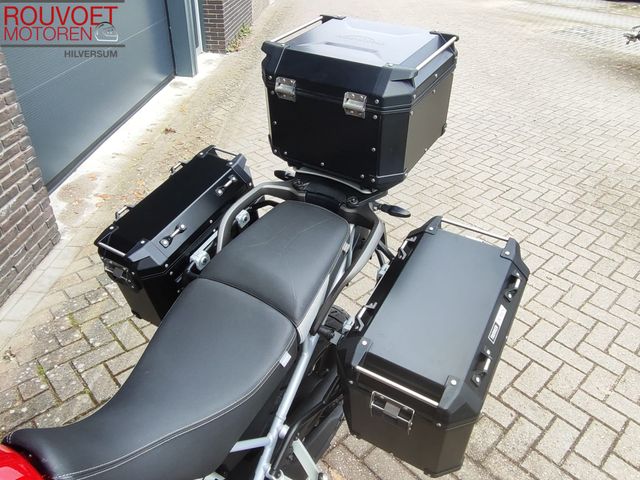 triumph - tiger-900-gt-pro