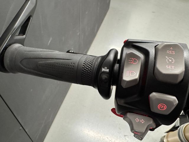 triumph - speed-triple-1200-rs