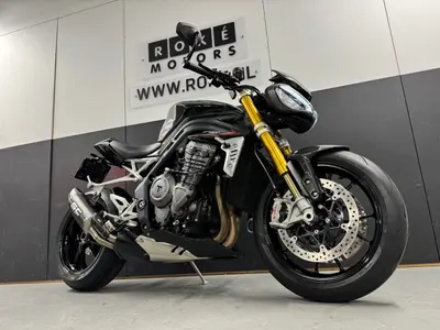 TRIUMPH SPEED TRIPLE 1200 RS – foto 3