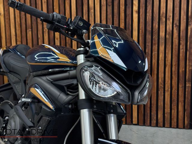 triumph - street-triple-s-a2