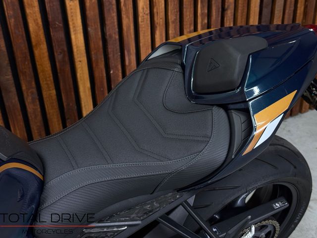 triumph - street-triple-s-a2