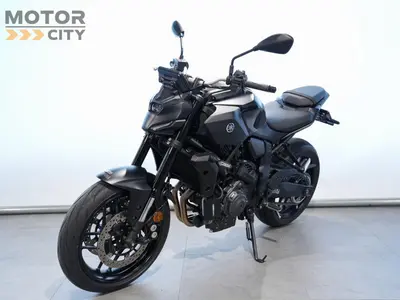 YAMAHA MT 07 Y-AMT – foto 3