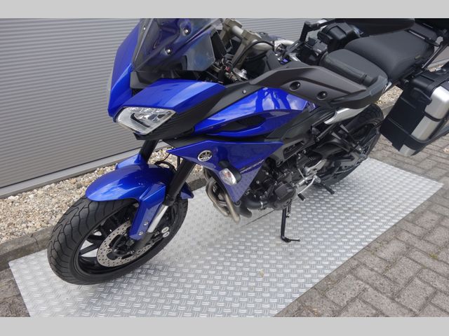 yamaha - tracer-900-abs