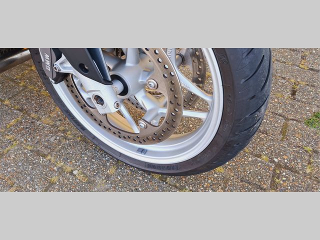 bmw - r-1200-r-abs