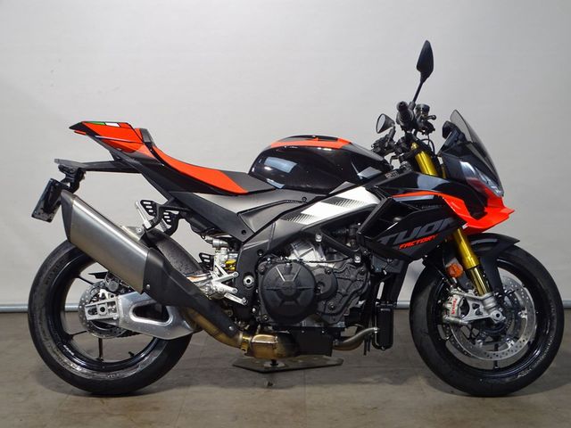 aprilia - tuono-v4