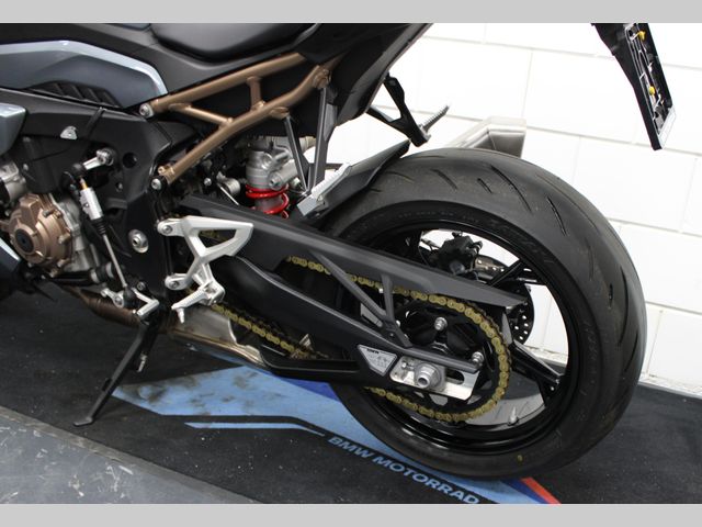 bmw - s-1000-r