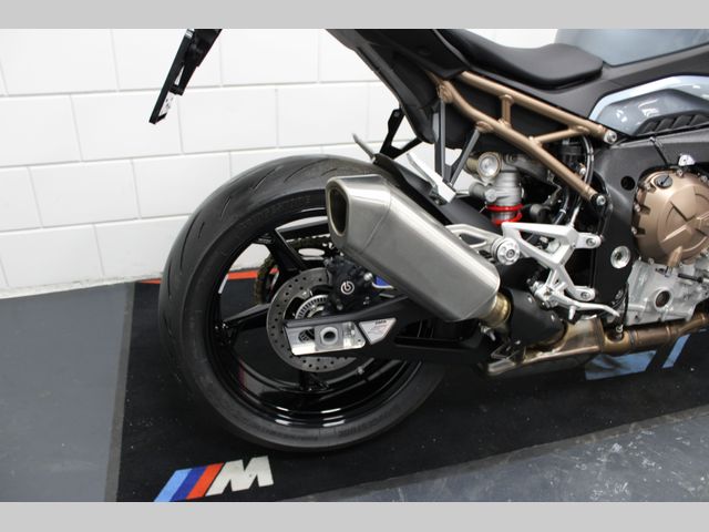 bmw - s-1000-r