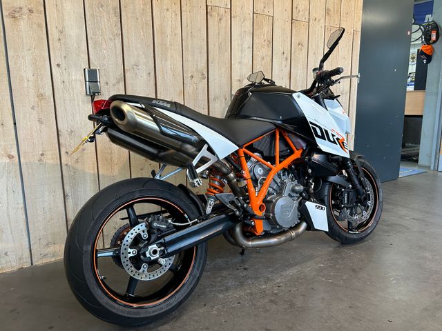 ktm - 990-super-duke-r