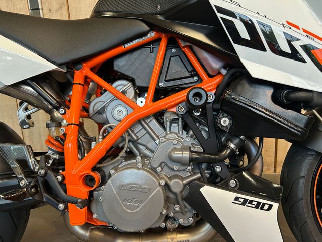 ktm - 990-super-duke-r
