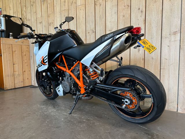 ktm - 990-super-duke-r