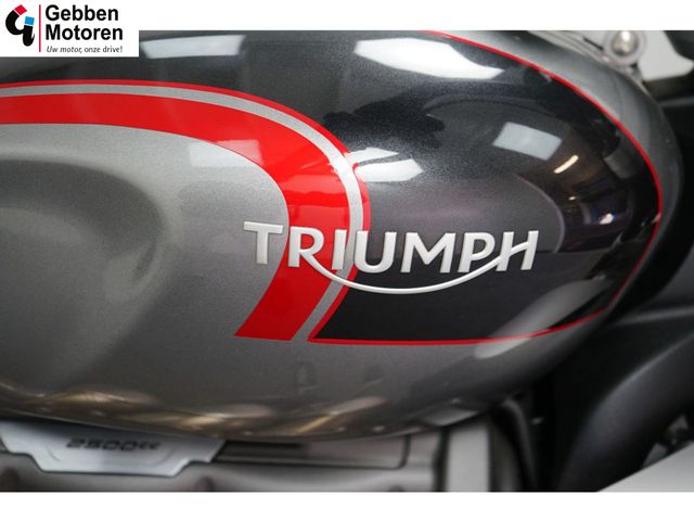 triumph - rocket-3-gt