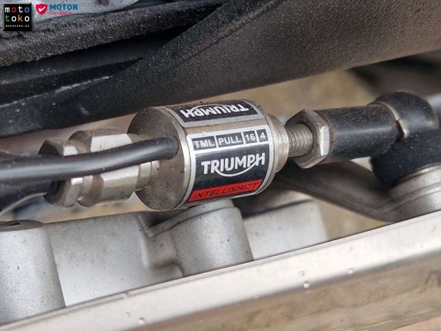 triumph - street-triple-rs