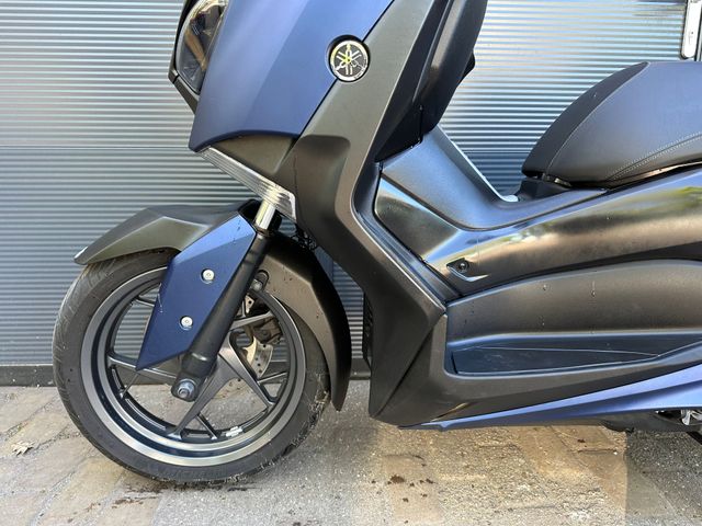 yamaha - x-max-300-abs