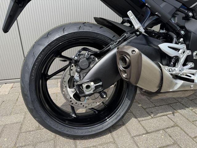 suzuki - gsx-s-950